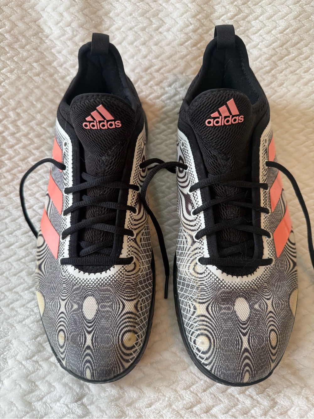 Adidas Men's Bounce Black & White Athletic Sneakers Size 11